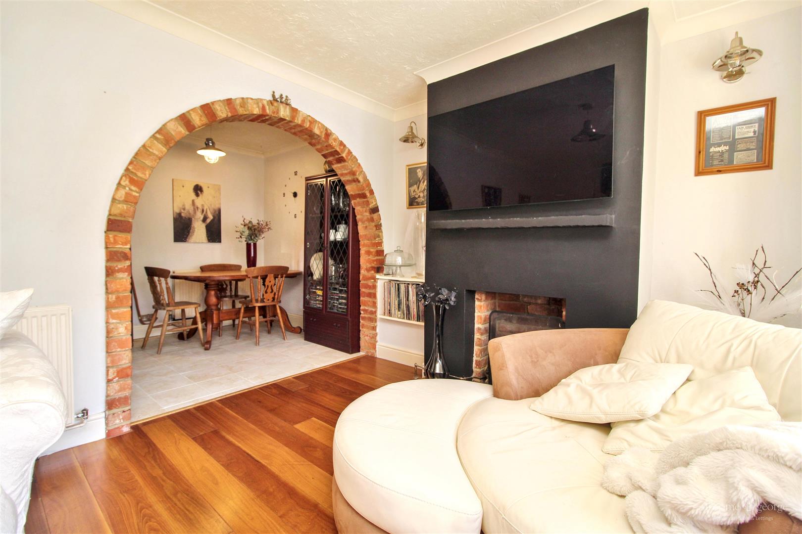 Thicket Road, Tilehurst, Reading